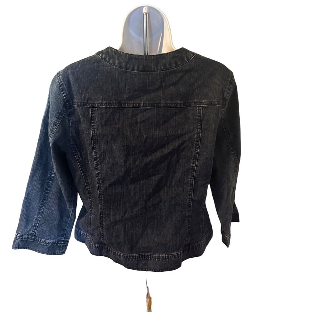 Ruby Rd. Denim Jacket With Floral Snaps Size 10 - image 2